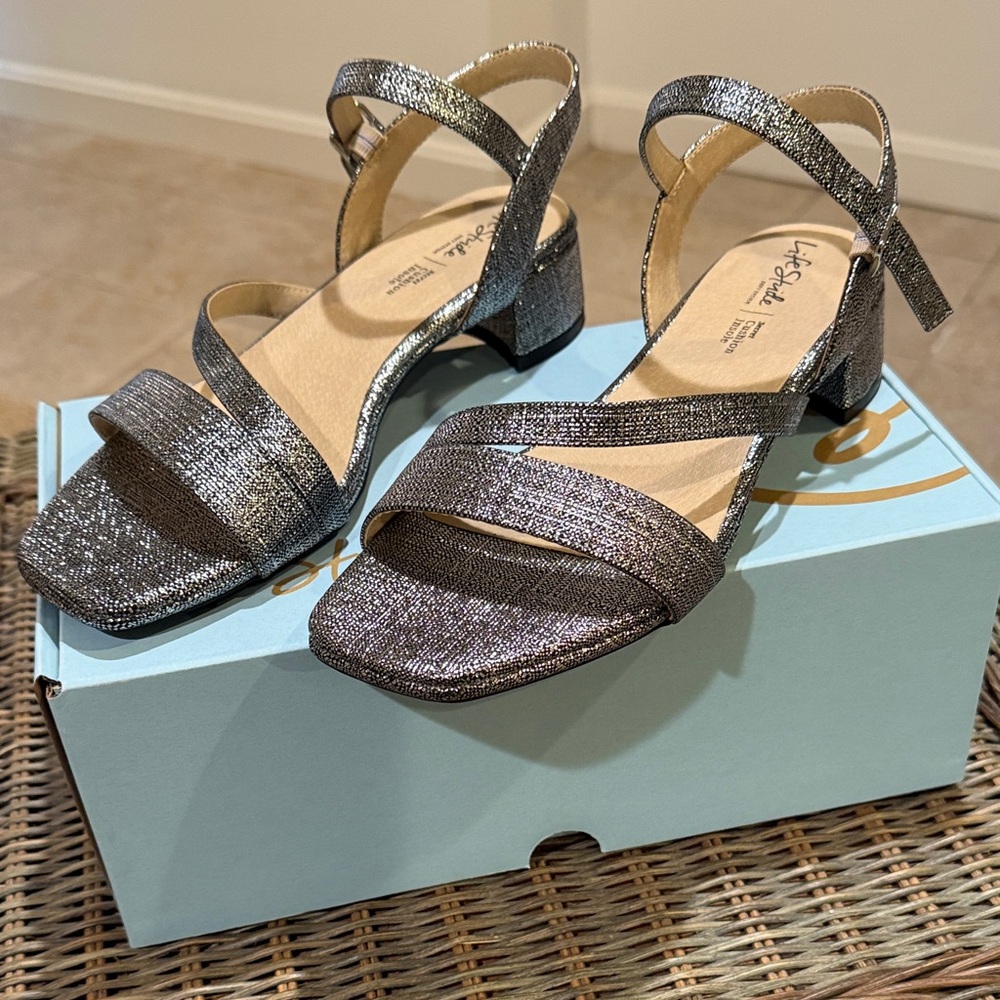 Life Stride Julep Sandals